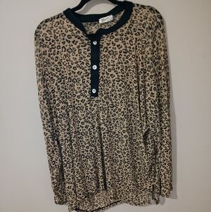 Blumin Womens Cheetah Sheer Long Sleeve Top